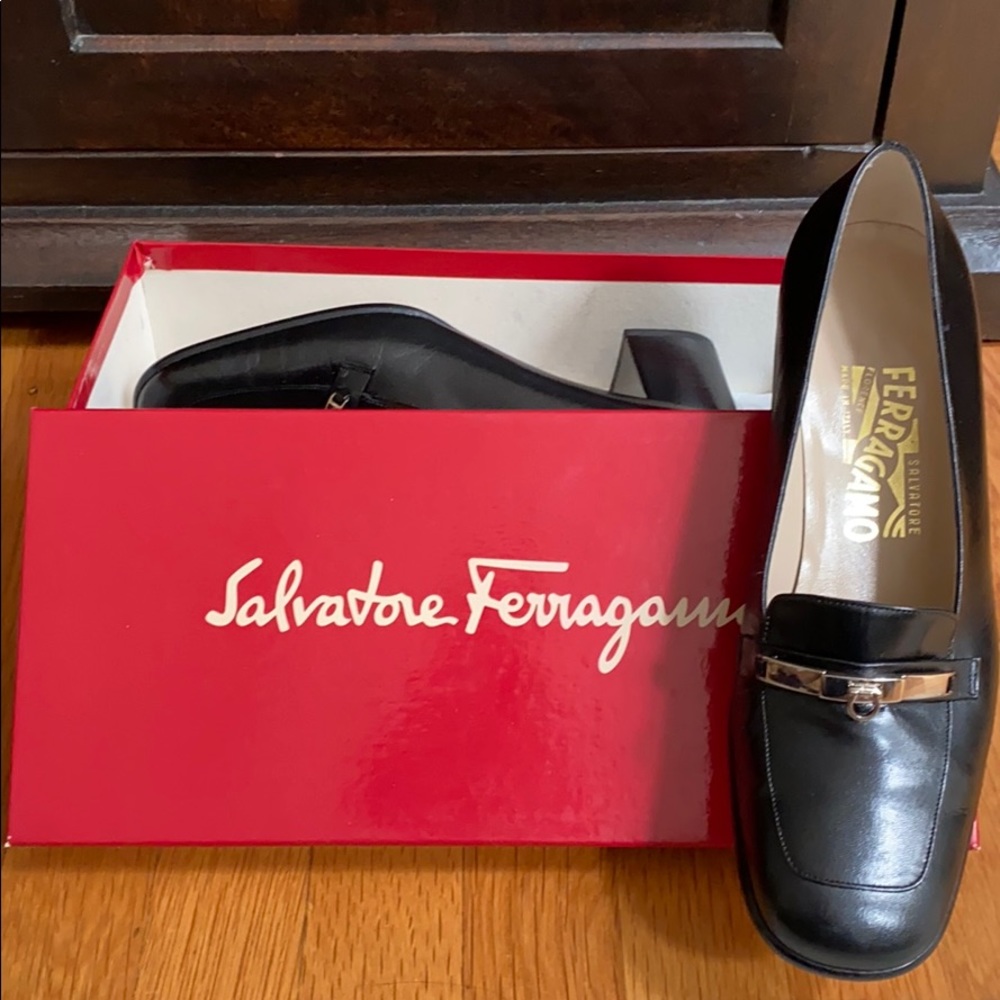Salvatore Ferragamo Loafer